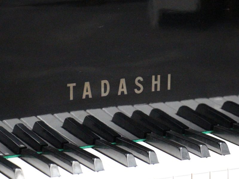 Piano ocasió TADASHI