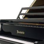 Imagen piano de cola BÖSENDORFER modelo especial Schubert detalle teclado