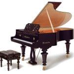 Imagen piano de cola BÖSENDORFER modelo especial Strauss negro pulido interior arce con banqueta