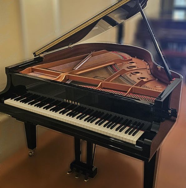 Piano ocasión YAMAHA GC1 SH2 SILENT