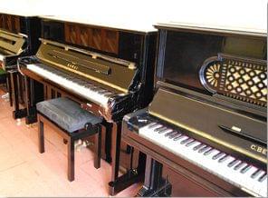 Imatge de pianos vertical per llogar