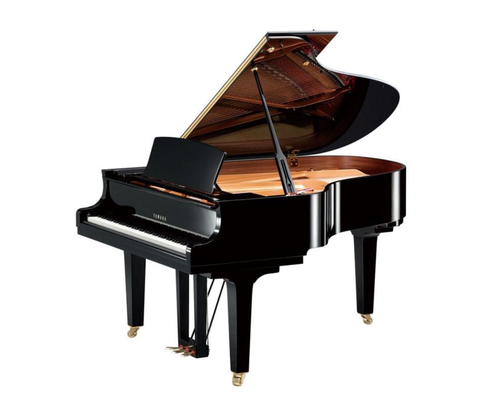 Imagen piano de cola YAMAHA CX Series. Model C3X color negro pulido vista lateral elevada