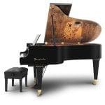 Imagen piano de cola BÖSENDORFER modelo especial Klimt con banqueta vista lateral